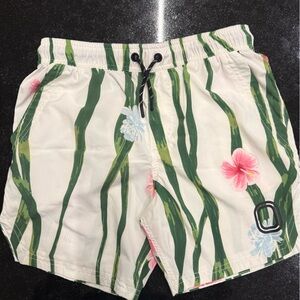 KIDS PARADISE MELO PERFORMANCE SHORTS
Youth XL